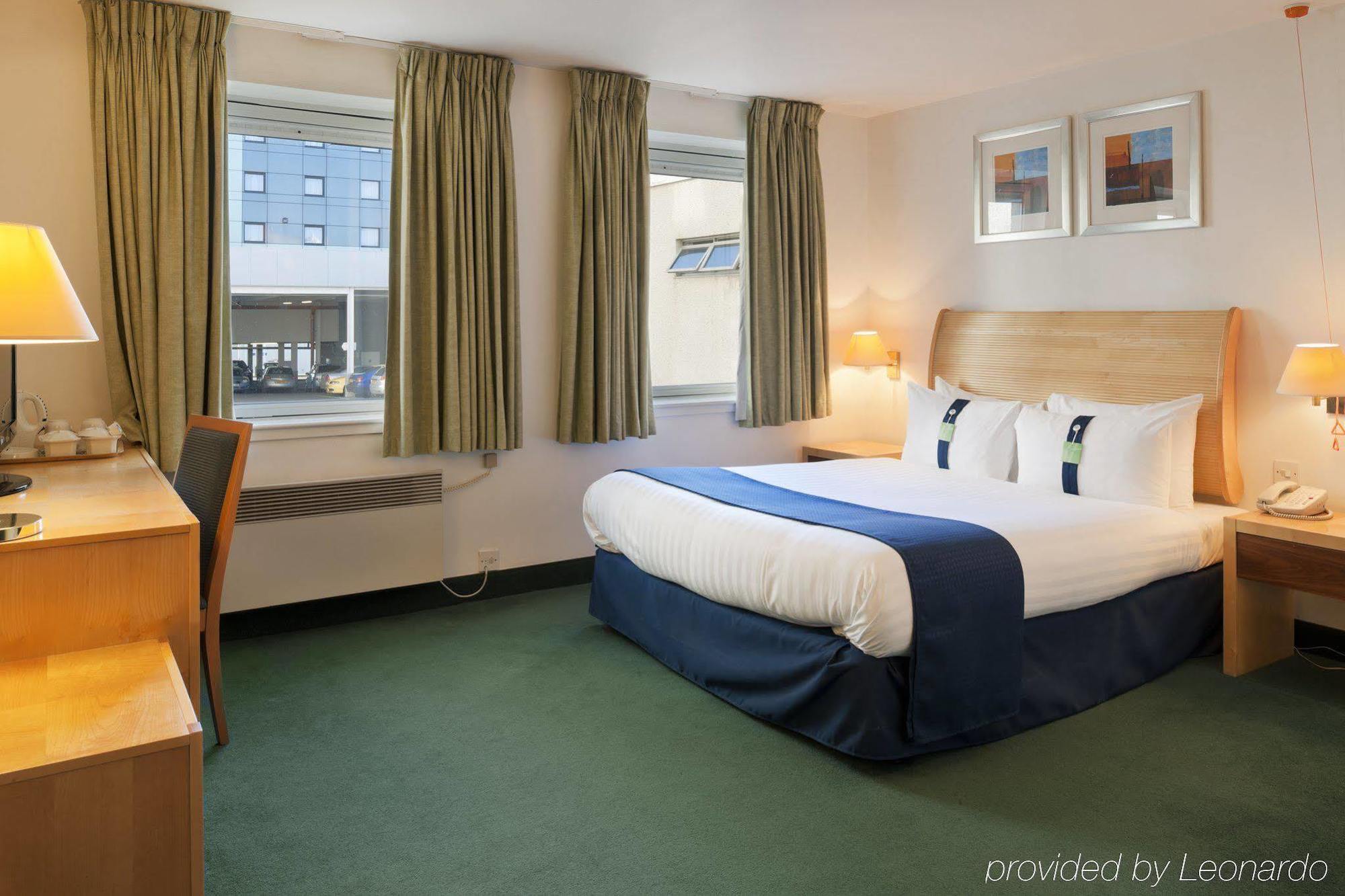 Holiday Inn Aberdeen - Exhibition Centre Room photo